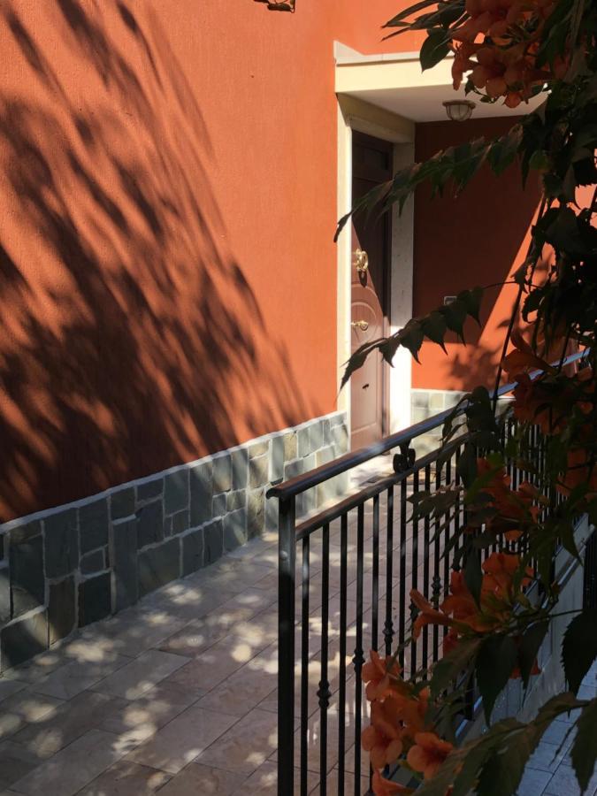 La Casetta Del Tesoro Ferienhaus Falconara Marittima